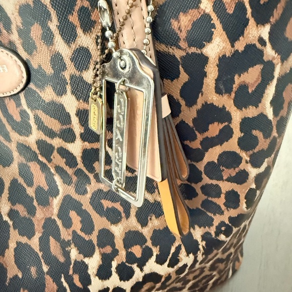 Coach Leopard Pattern Tote Bag - Picture 9 of 16